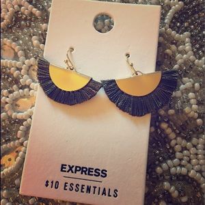 Express Essential Earrings